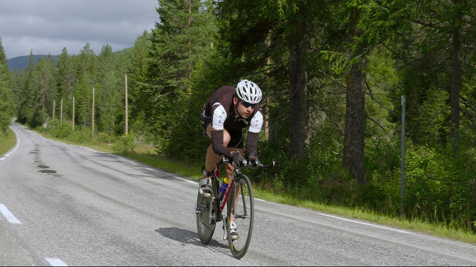 赛场上的双面镜，日本队完胜背后的马龙高光
